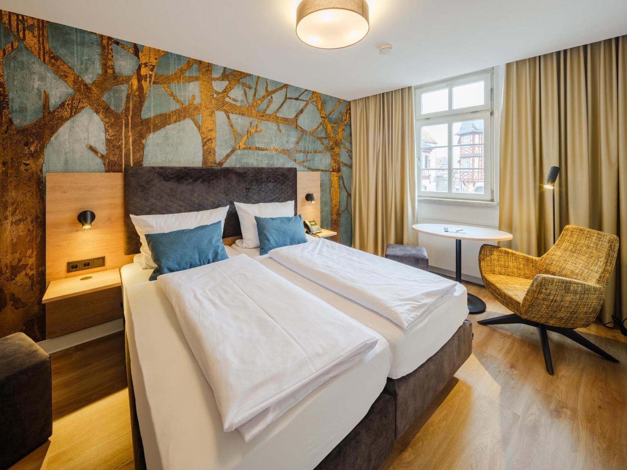 Hotel Restaurant Goldener Engel Heppenheim  Ngoại thất bức ảnh